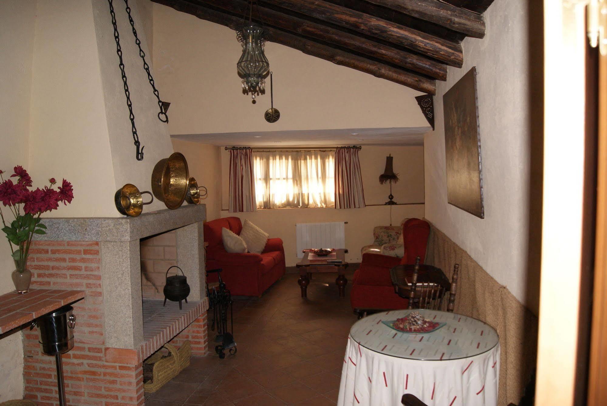 Hotel Rural La Fontanilla Фрегенал де ла Сиера Екстериор снимка